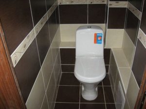 Какую выбрать сантехническую дверь в туалет за унитазом?